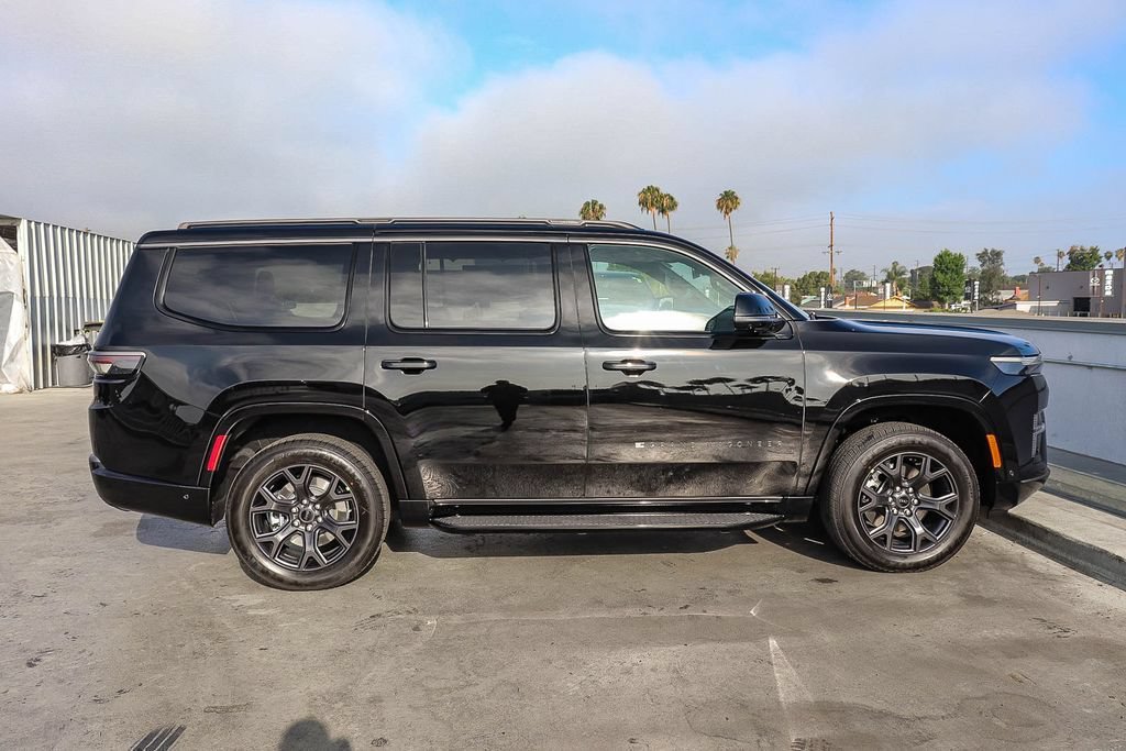 New 2026 Jeep Grand Wagoneer Limited w/ Convenience Group I AWD/4WD image 13