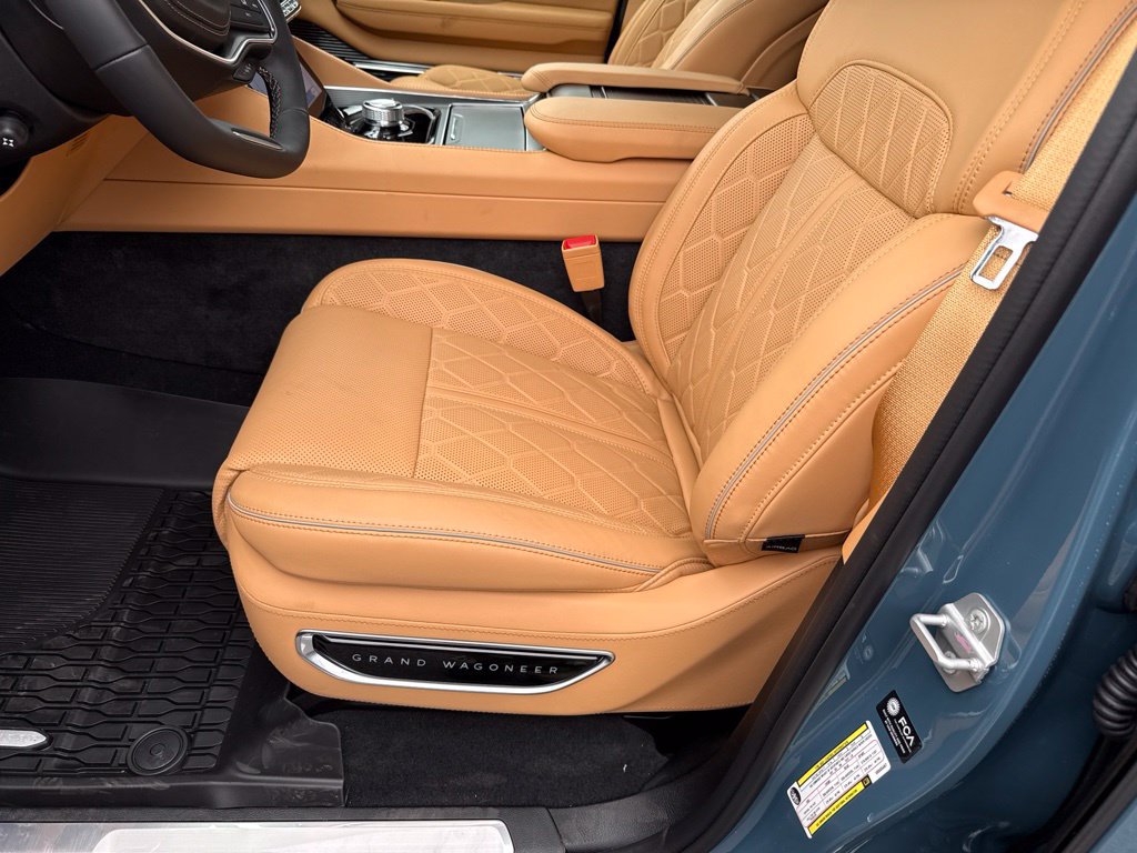 New 2027 Jeep Grand Wagoneer Summit AWD/4WD image 15