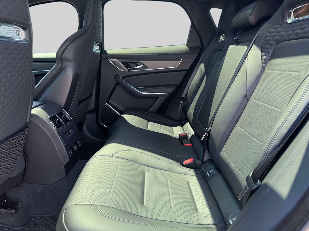 Used 2025 Jaguar F-PACE SVR 575 Edition AWD/4WD image 11
