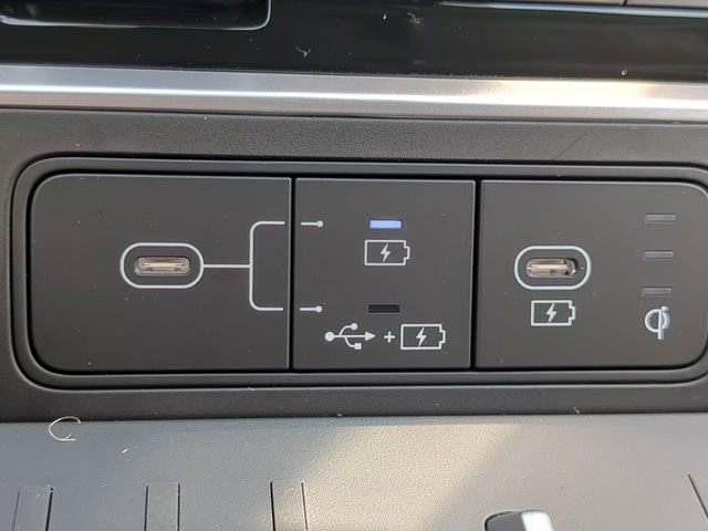 Certified 2024 Hyundai Santa Fe Limited image 21