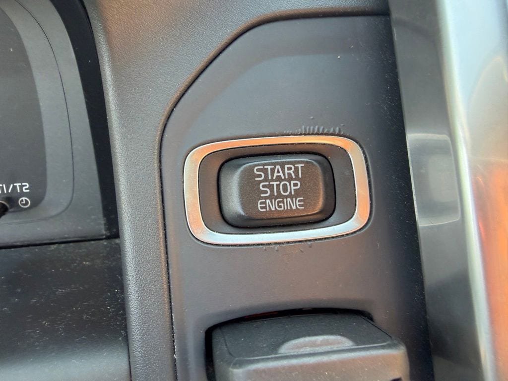 Used 2013 Volvo XC60 T6 AWD/4WD image 19