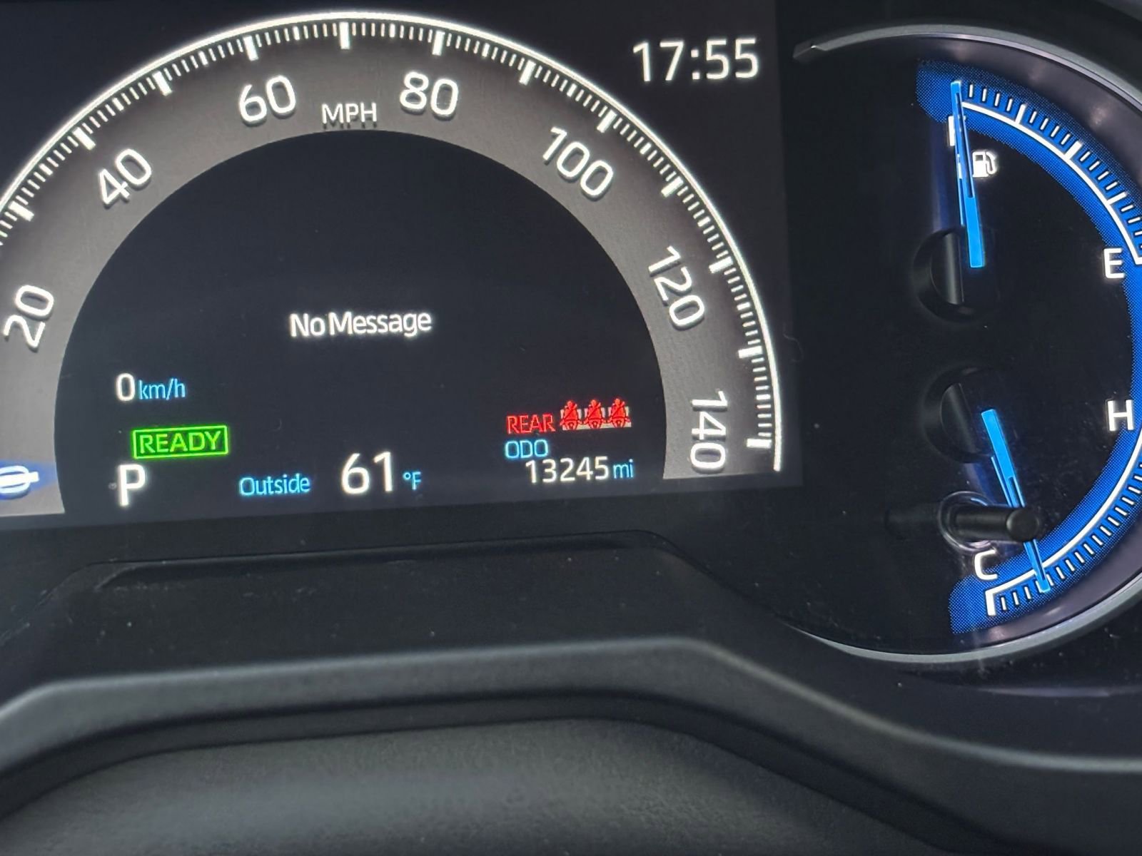 Used 2025 Toyota RAV4 LE image 39