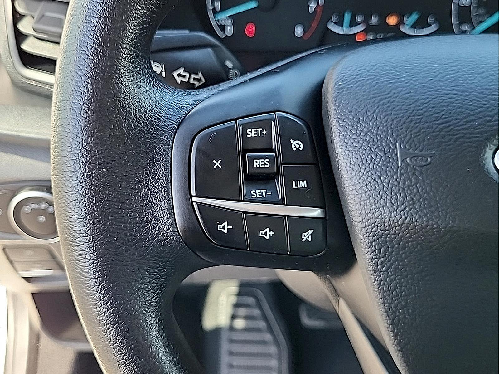 Used 2024 Ford Transit 350 XLT RWD image 17