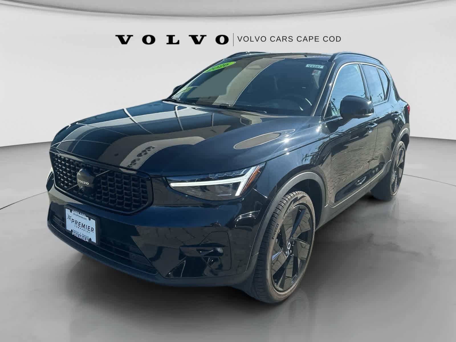 Used 2026 Volvo XC40 B5 Ultra w/ Protection Package Premier AWD/4WD image 4