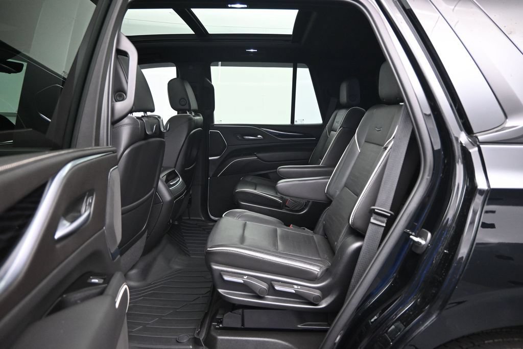 Used 2022 Cadillac Escalade Sport w/ Touring Package AWD/4WD image 25