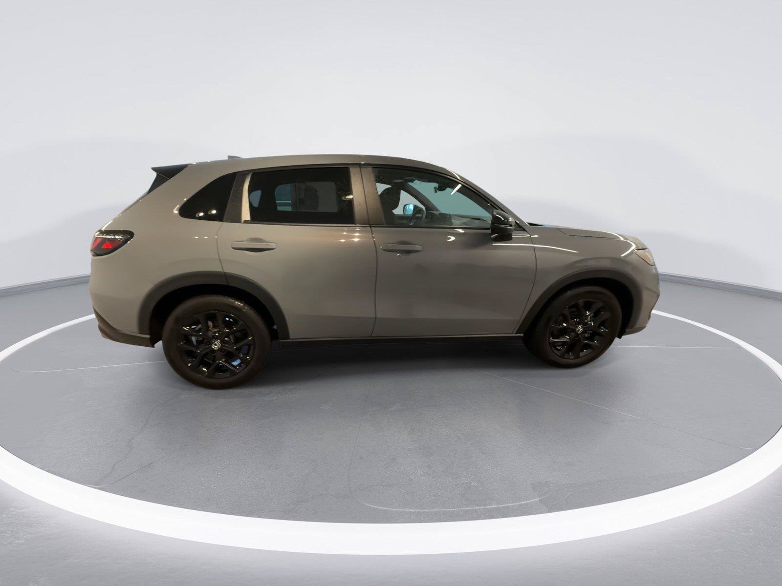 Used 2025 Honda HR-V Sport image 8