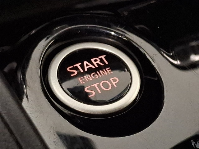 Used 2024 Nissan Versa SV FWD image 22