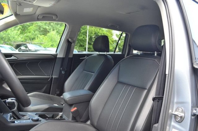 Used 2024 Volkswagen Tiguan SE AWD/4WD image 19
