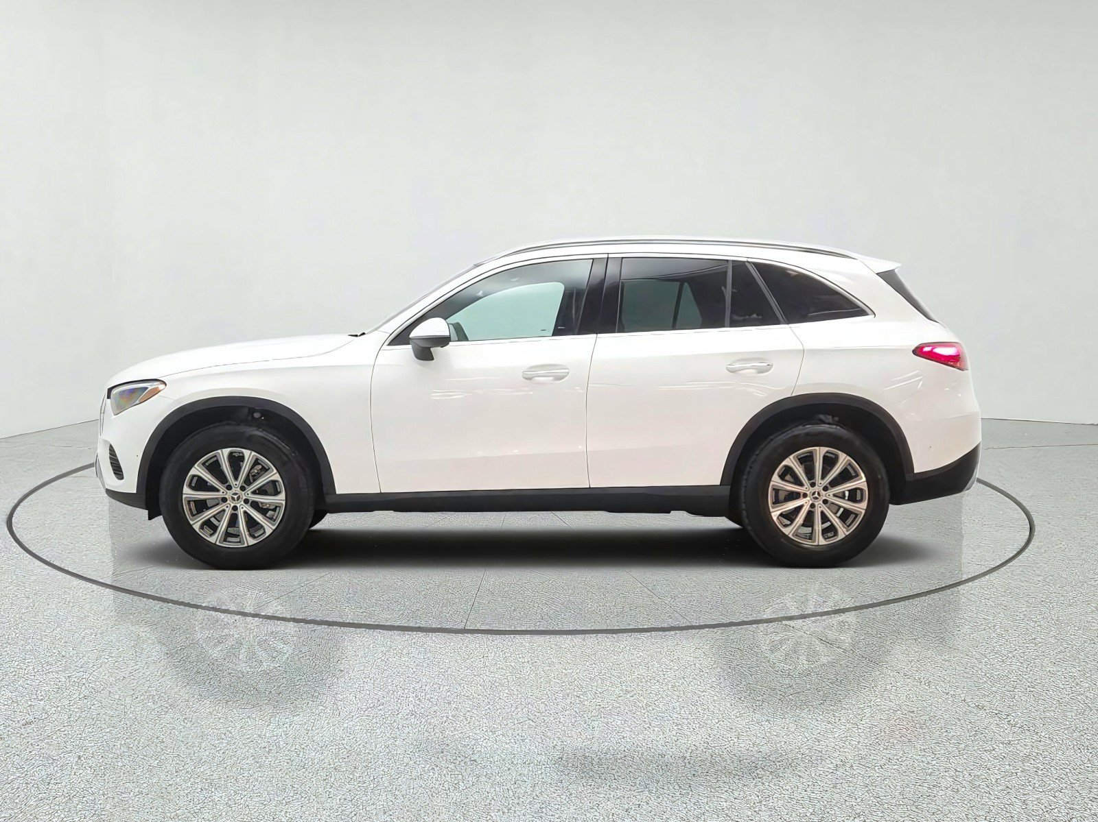 Certified 2026 Mercedes-Benz GLC 300 image 8