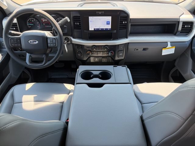New 2026 Ford F550 4x4 Crew Cab image 8