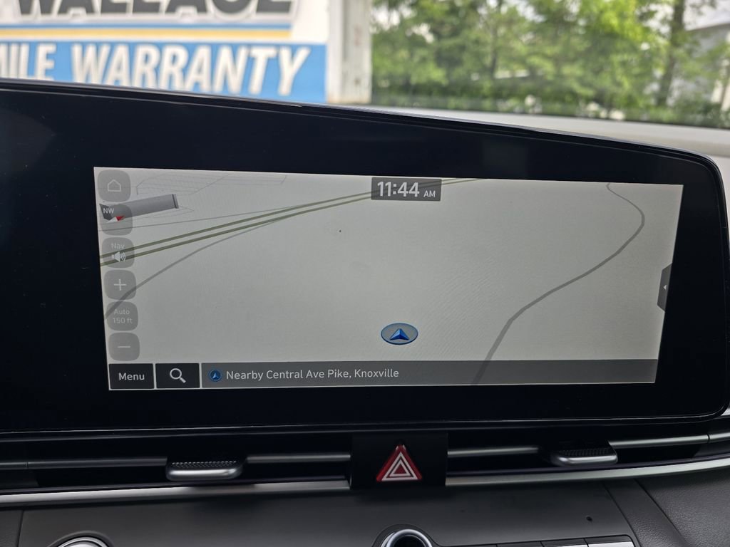 Used 2024 Hyundai Elantra SEL FWD image 17
