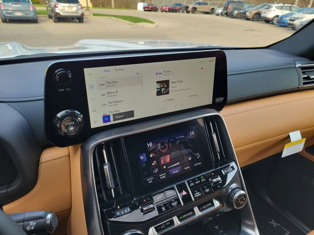 New 2026 Lexus LX 700h Luxury image 27