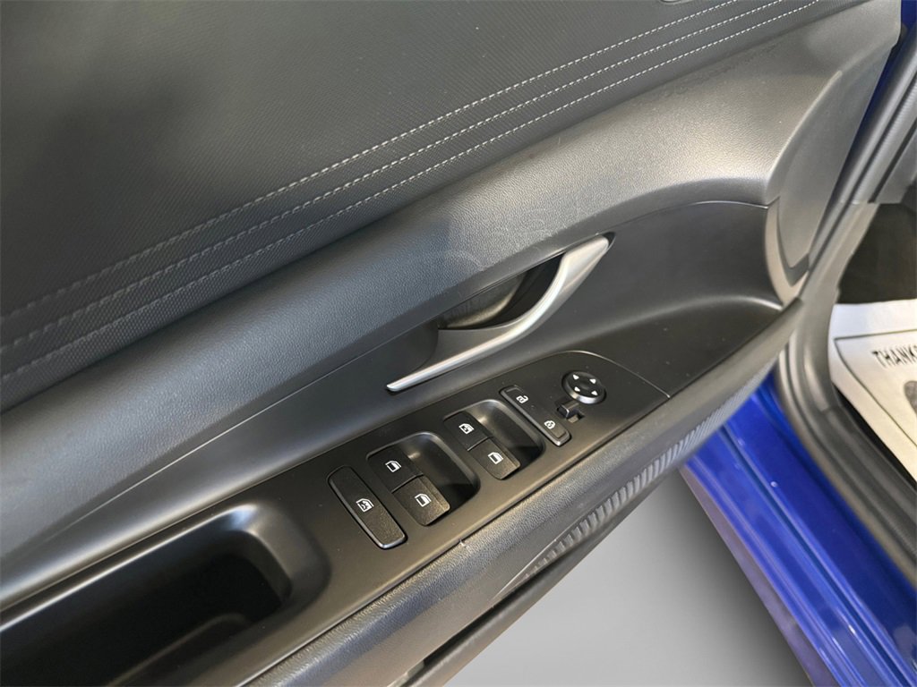 Used 2024 Hyundai Elantra SEL image 14