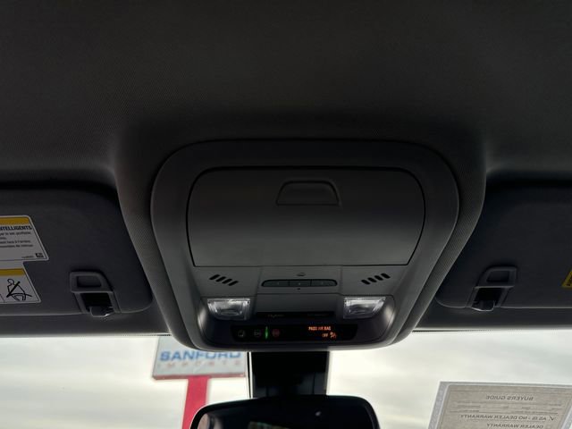 Used 2022 Chevrolet Equinox Premier image 27