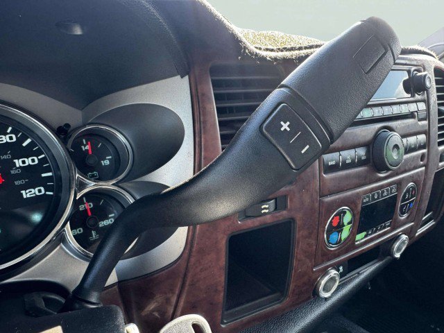 Used 2010 GMC Sierra 1500 SLE w/ Texas Edition image 27