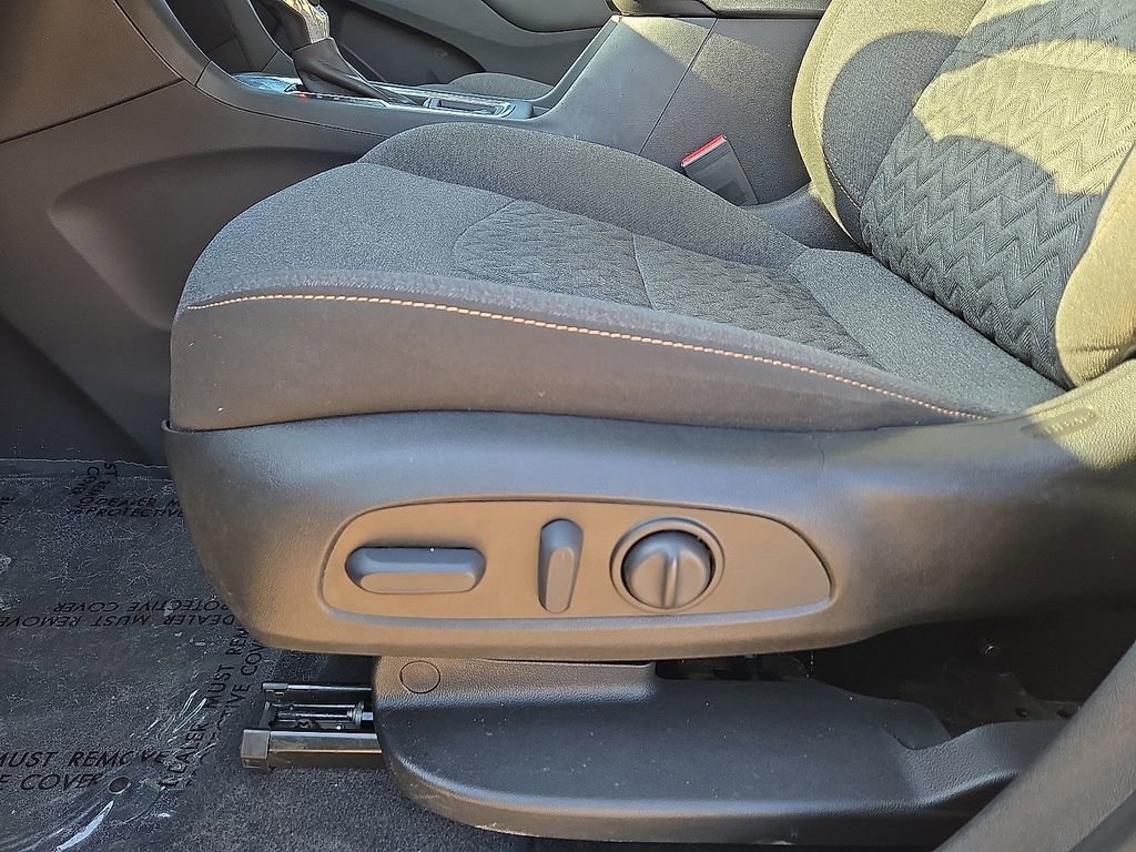 Used 2022 Chevrolet Equinox LT FWD image 24