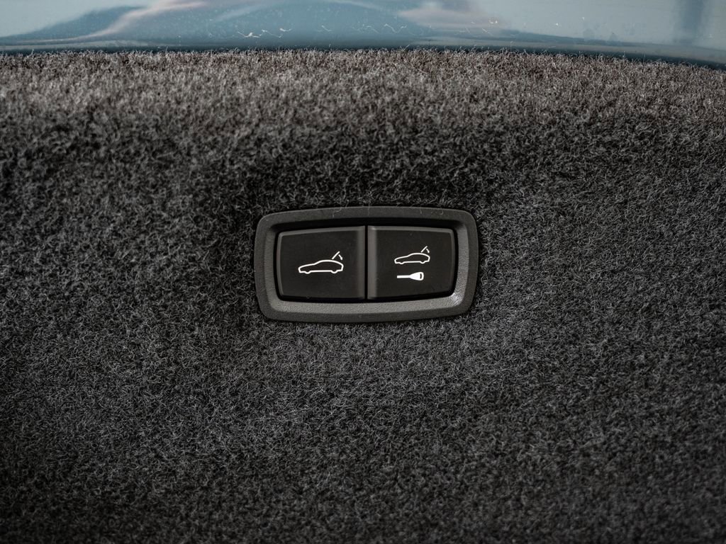 Used 2022 Audi RS e-tron GT image 21