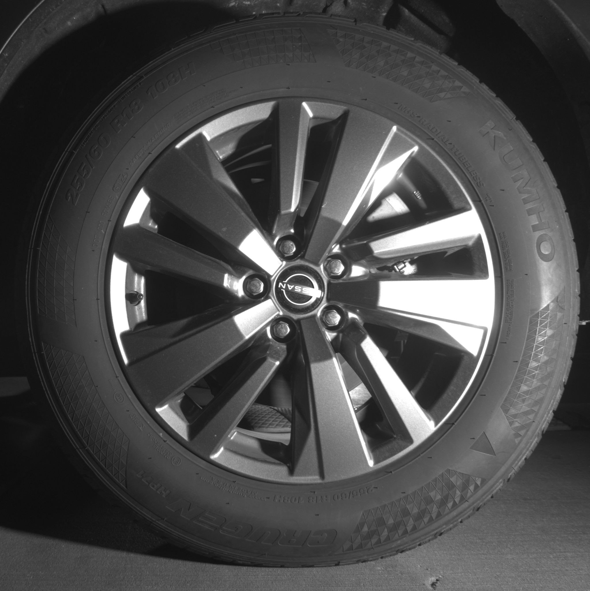 Used 2025 Nissan Pathfinder SV image 14