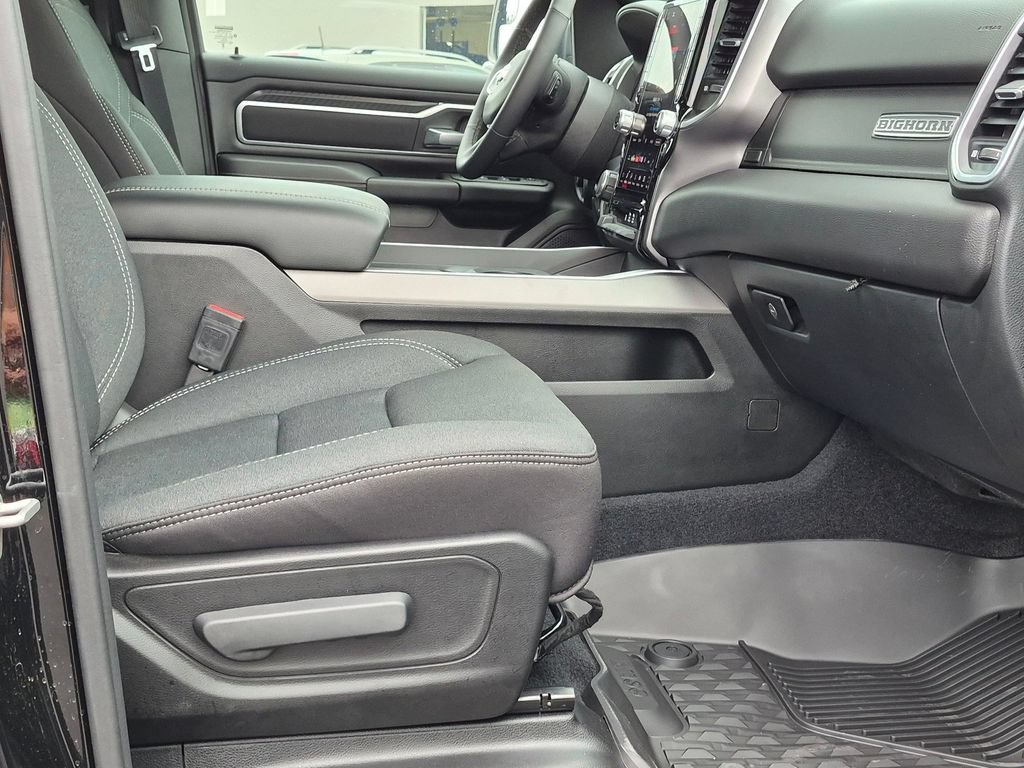 Used 2025 RAM 1500 Big Horn AWD/4WD image 26