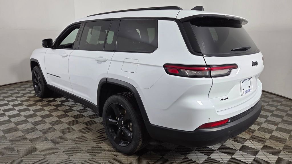 Used 2023 Jeep Grand Cherokee L Laredo image 6