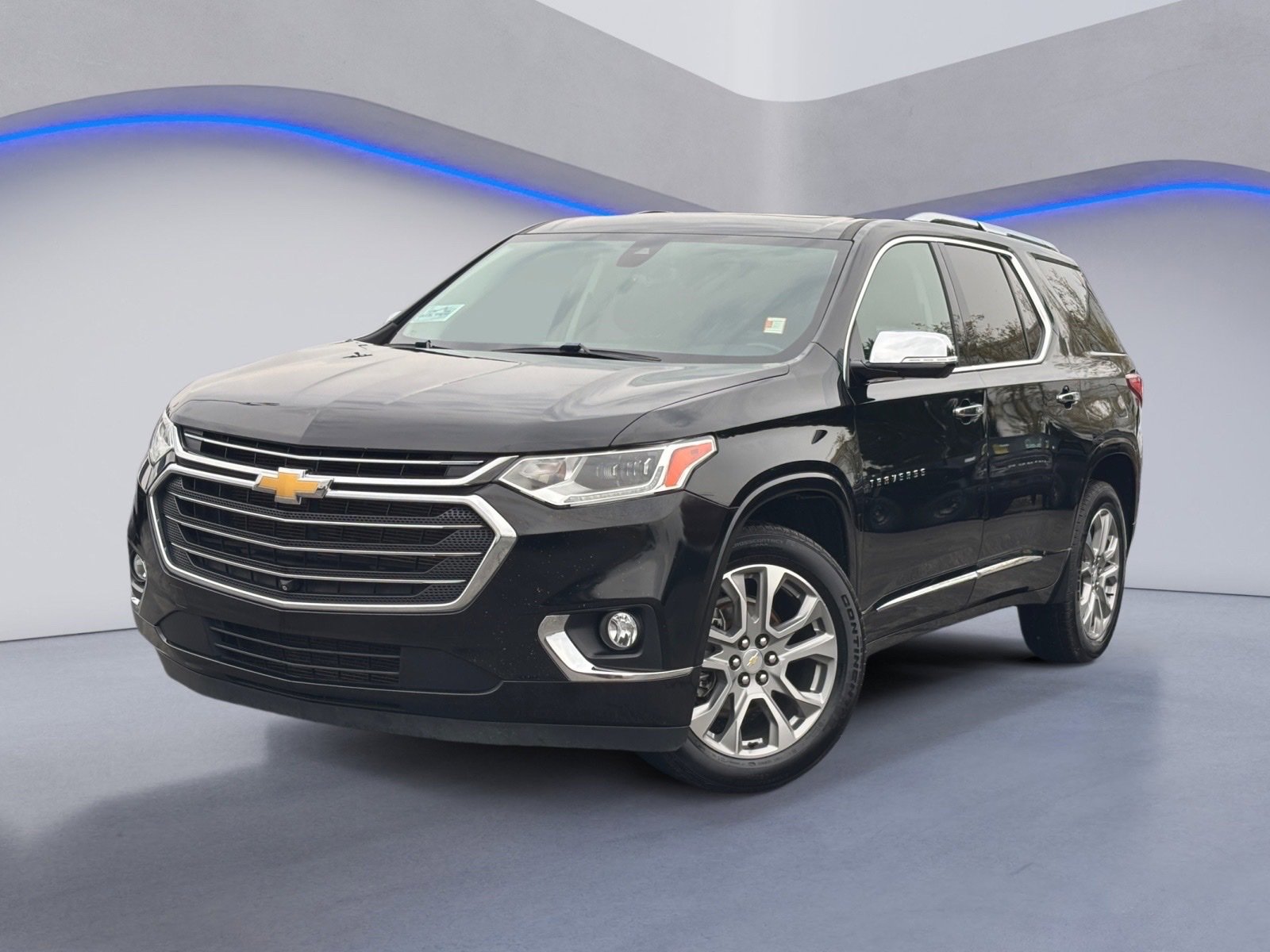 Used 2020 Chevrolet Traverse Premier w/ LPO, Floor Liner Package image 2