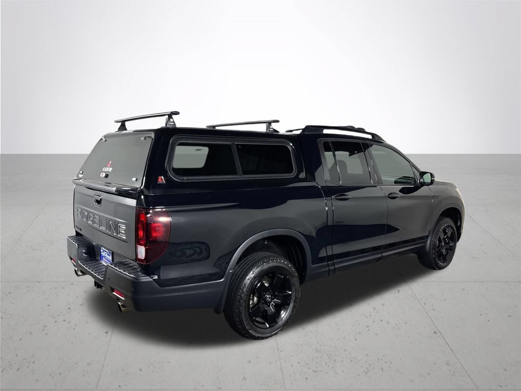 Used 2025 Honda Ridgeline Black Edition image 6