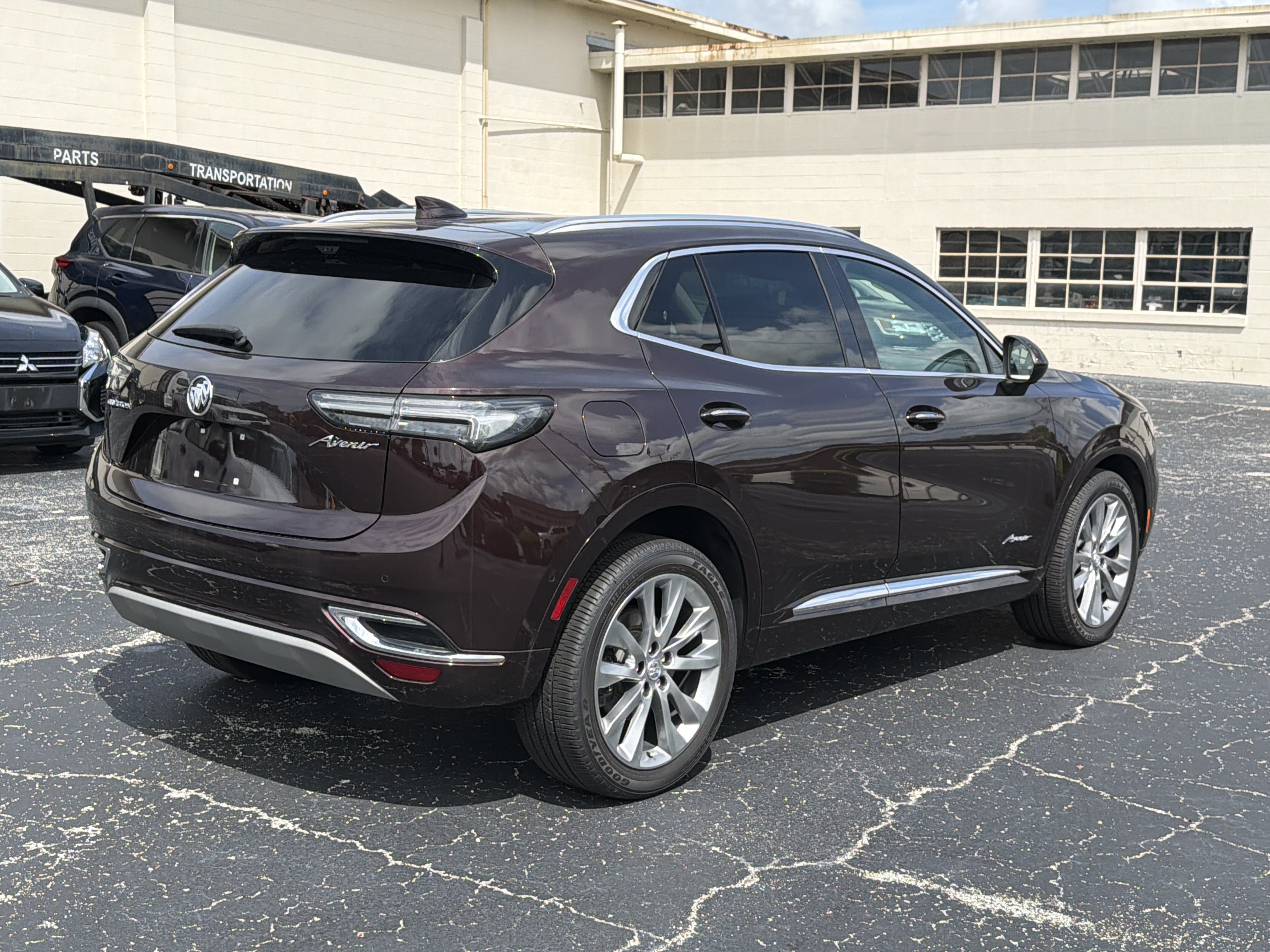 Used 2023 Buick Envision Avenir FWD image 3
