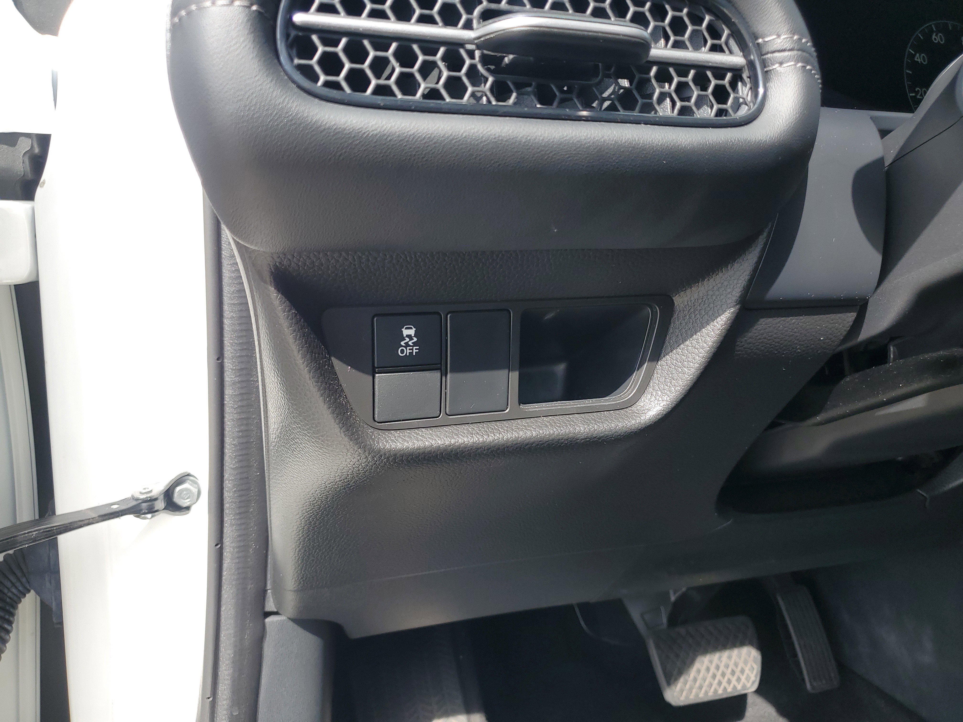 Used 2023 Honda HR-V EX-L image 31