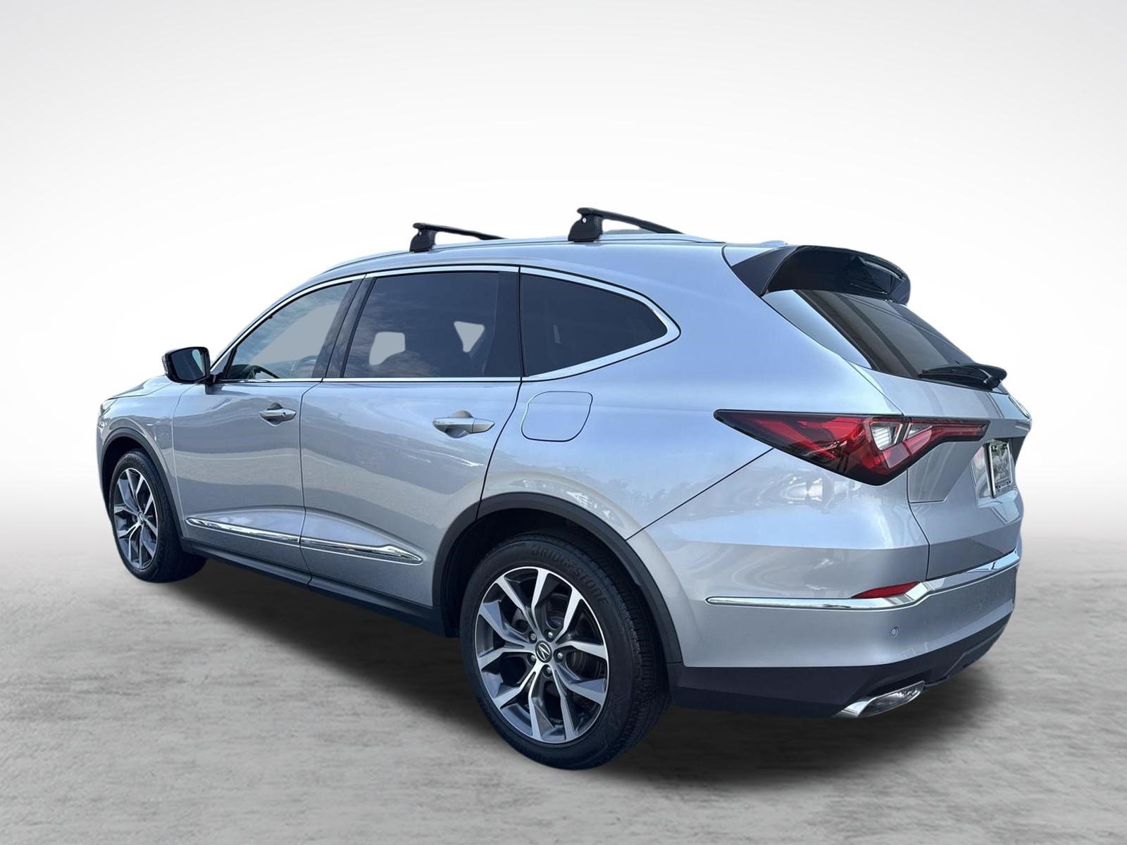 Used 2024 Acura MDX w/ Technology Package AWD/4WD image 3