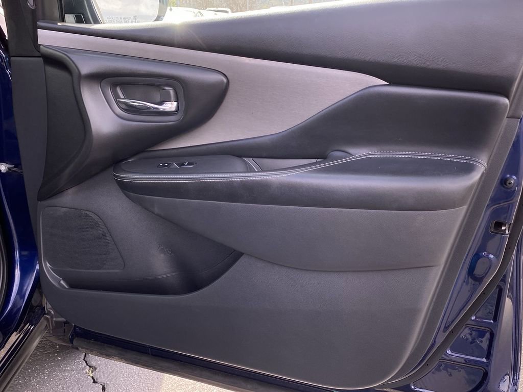 Used 2023 Nissan Murano S image 38