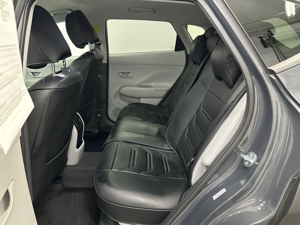 Used 2024 Hyundai Kona SEL w/ Convenience Package image 21