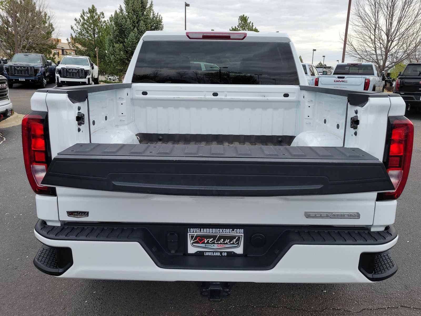 Used 2025 GMC Sierra 1500 Elevation image 14