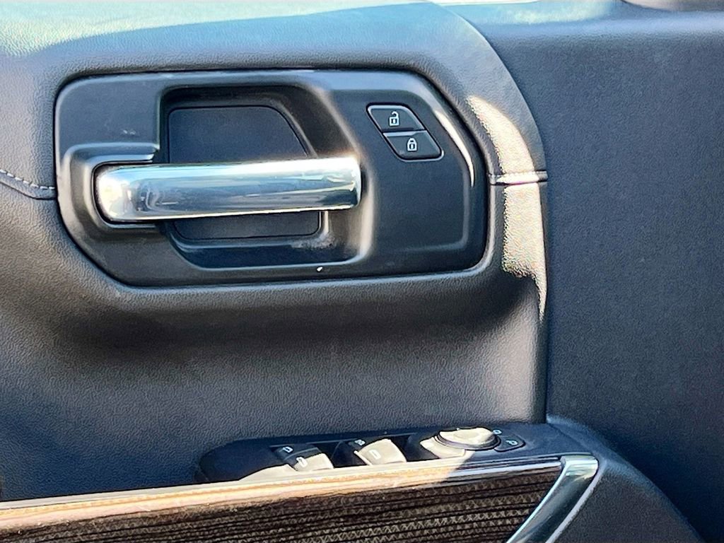 Used 2020 Chevrolet Silverado 1500 RST image 13