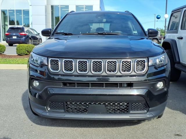 Used 2024 Jeep Compass Latitude AWD/4WD image 13
