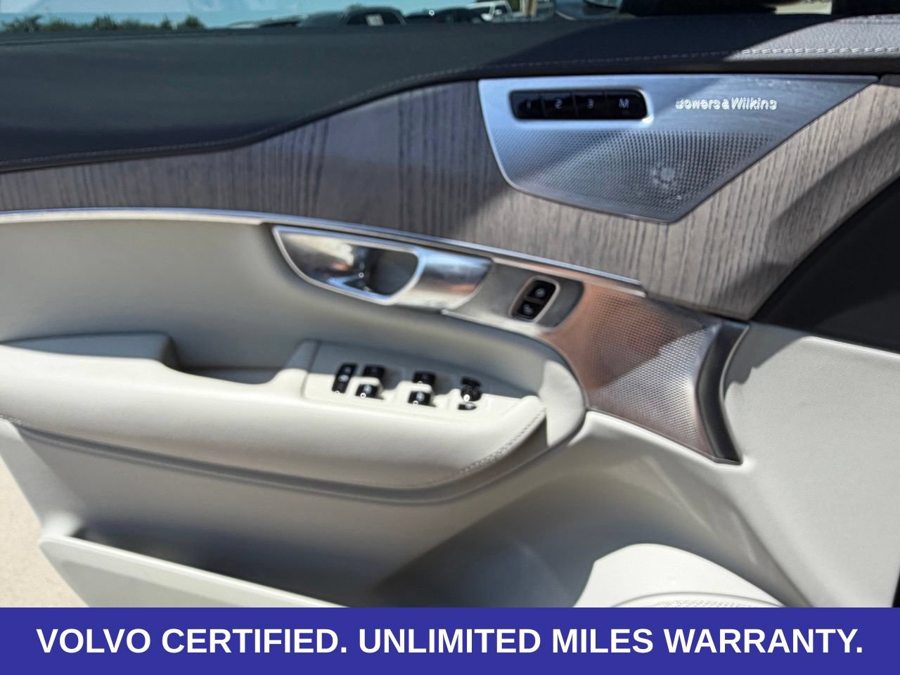 Certified 2024 Volvo XC90 T8 Ultimate AWD/4WD image 26