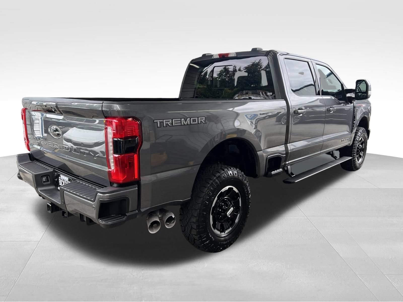 Used 2026 Ford F250 Lariat w/ Tremor Off-Road Package AWD/4WD image 5
