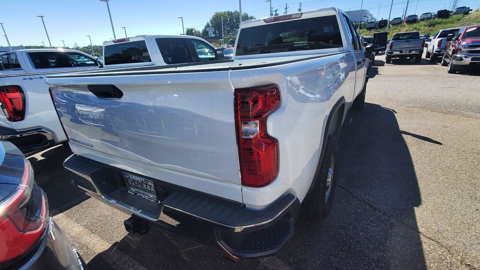 Used 2021 Chevrolet Silverado 2500 W/T w/ WT Convenience Package AWD/4WD image 9