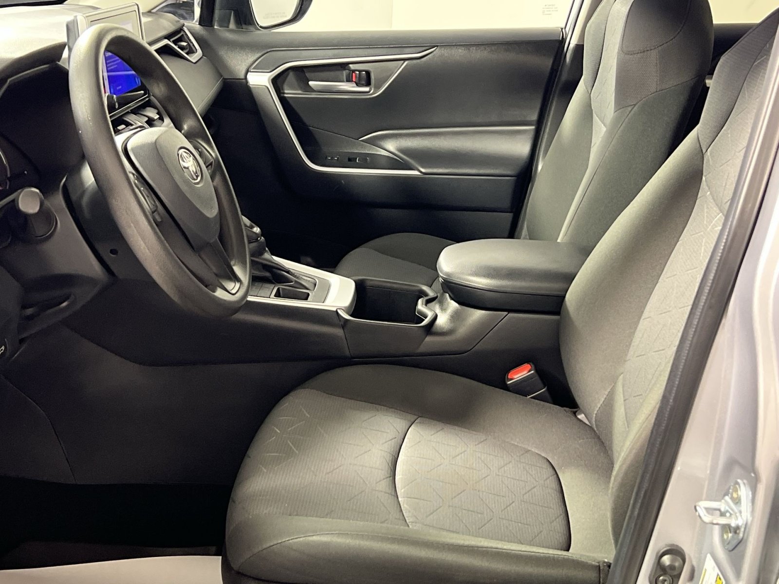 Used 2023 Toyota RAV4 XLE w/ Convenience Package AWD/4WD image 13