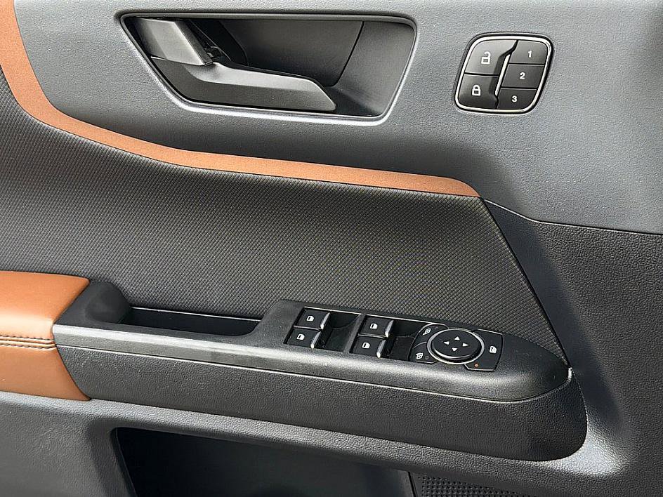 Used 2024 Ford Bronco Sport Outer Banks w/ Tech Package image 19