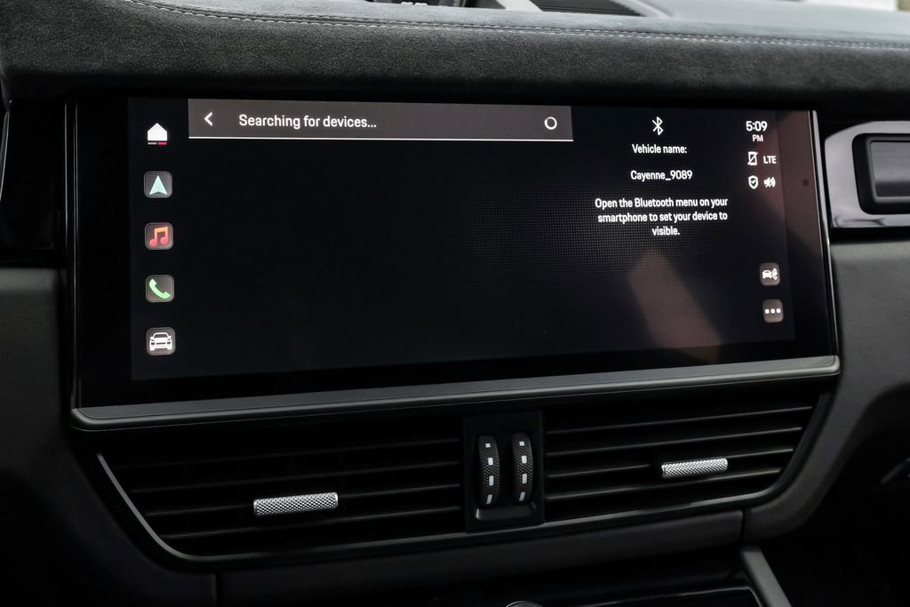 Used 2023 Porsche Cayenne Turbo GT image 34