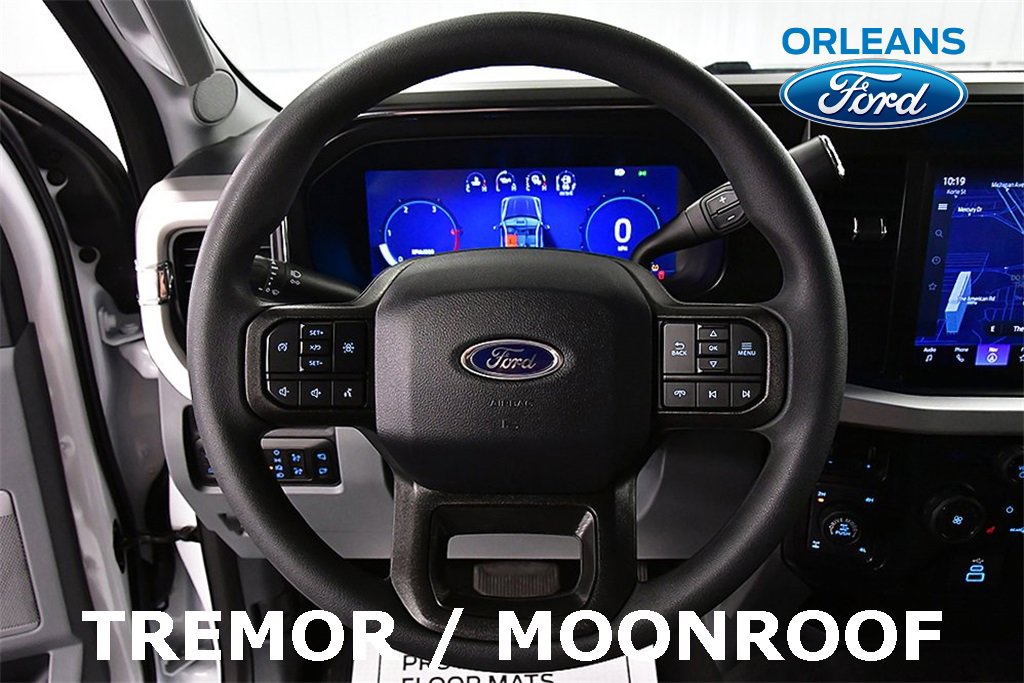Used 2025 Ford F250 XLT w/ Black Appearance Package image 19
