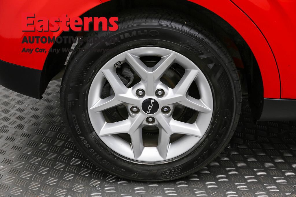 Used 2024 Kia Soul LX w/ Option Group 015 image 30