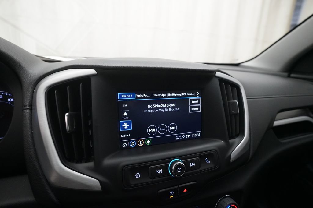 Used 2022 GMC Terrain SLE w/ Driver Convenience Package image 6