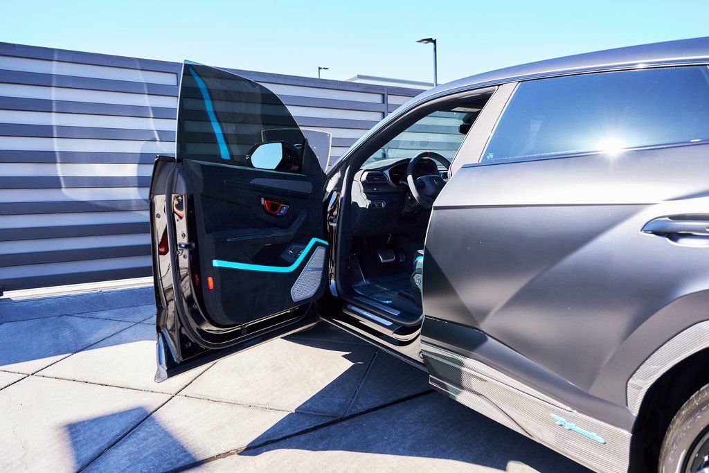 Used 2024 Lamborghini Urus Performante image 39