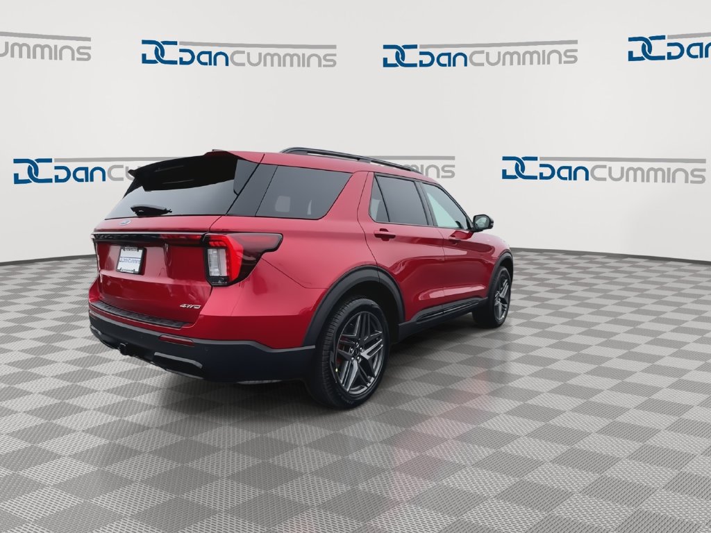 New 2026 Ford Explorer ST-Line w/ ST-Line Street Pack AWD/4WD image 8