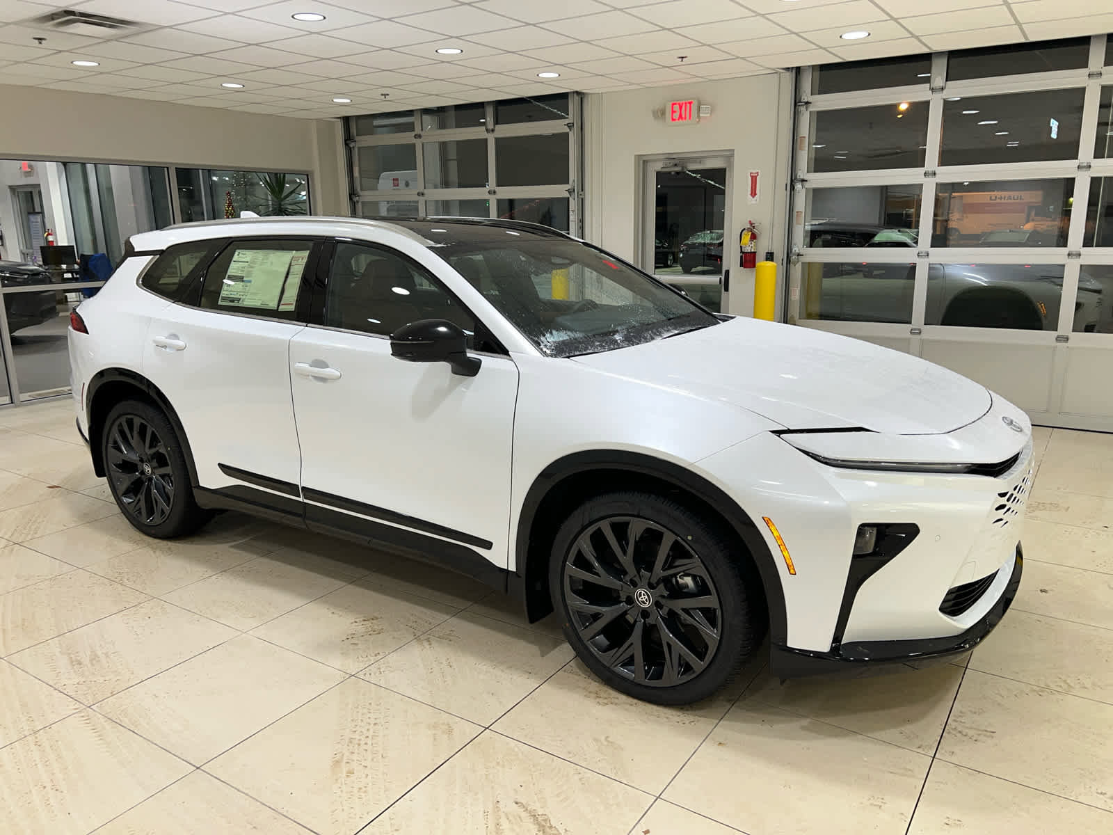 New 2025 Toyota Crown Signia w/ Advanced Technology Package