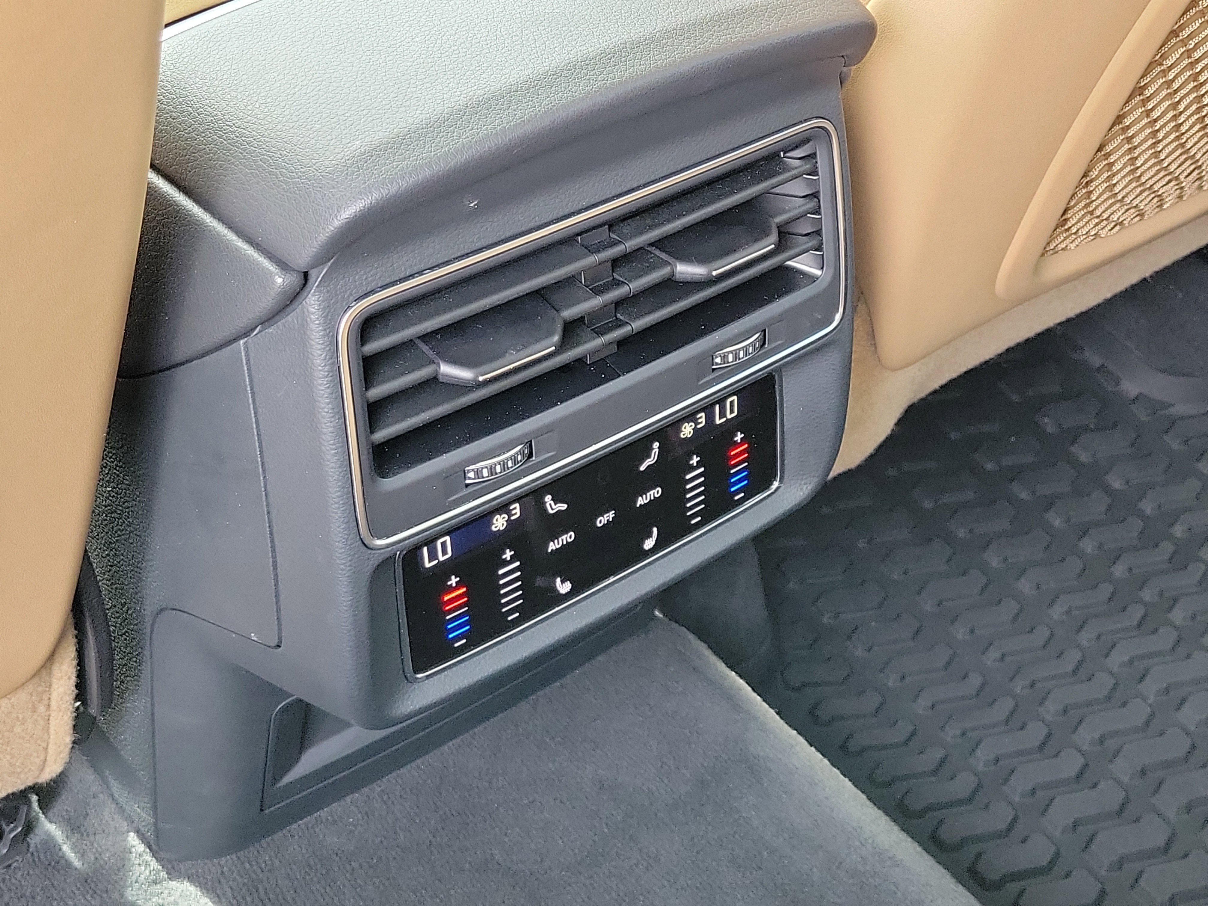 Used 2020 Audi Q7 3.0T Premium Plus image 14