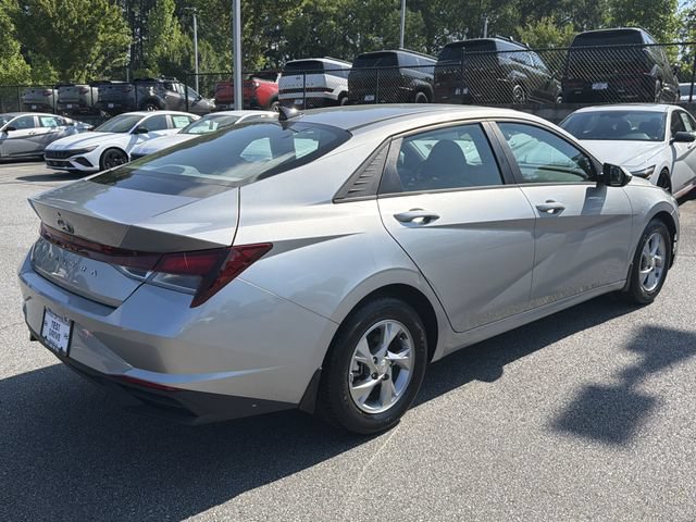 Certified 2022 Hyundai Elantra SE FWD image 7