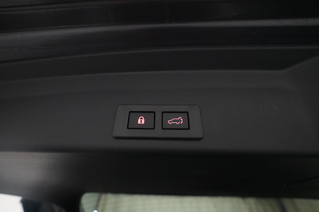 Certified 2025 Subaru Ascent Limited image 15