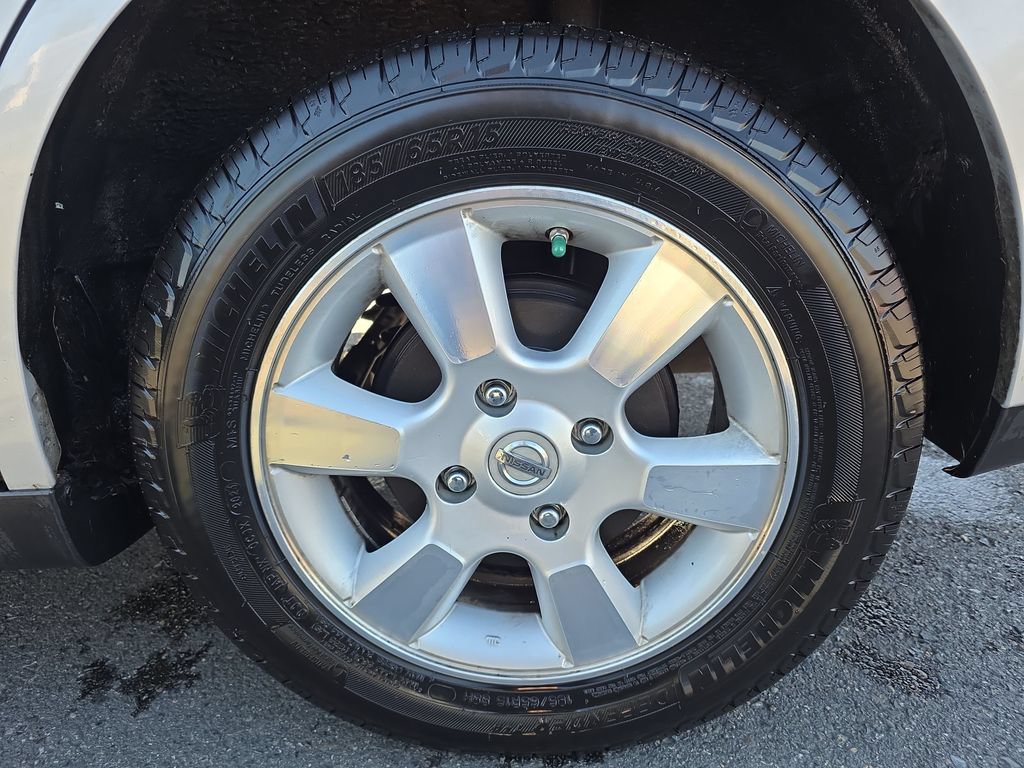 Used 2012 Nissan Versa 1.8 S w/ Special Edition Pkg FWD image 12
